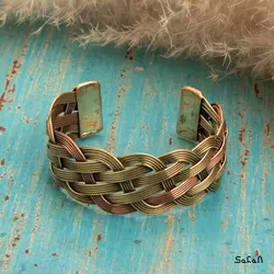 نیم ست برنجی طلایی طرح حصیری