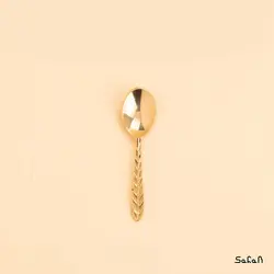 قاشق ادویه برنجی طلایی مدل سرخس