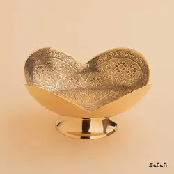آجیل خوری برنجی میناکاری مدل چهار پر رز سایز 2