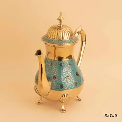 قوری برنجی میناکاری پایه دار طرح تاج مدل آمبوس