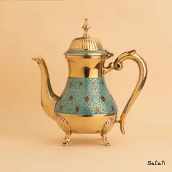 قوری برنجی میناکاری پایه دار طرح تاج مدل آمبوس