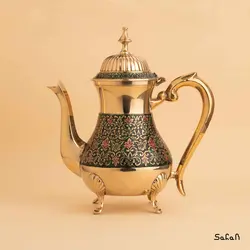 قوری برنجی میناکاری پایه دار طرح تاج مدل آمبوس