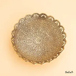 شیرینی خوری برنجی طلایی مدل دور نیم دایره