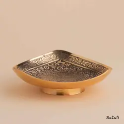 شیرینی خوری برنجی میناکاری مدل مثلث زنبق سایز 3