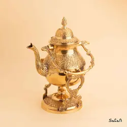 قوری وارمردار برنجی طلایی طرح طاووس مدل شکار سایز 2