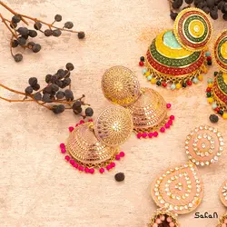 گوشواره هندی رنگی لوستری میخی