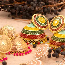 گوشواره هندی رنگی لوستری میخی