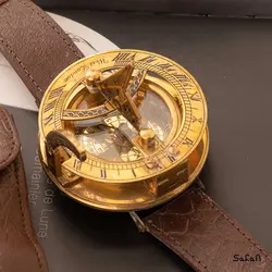 قطب نما مچی برنجی هندی چرمی همراه با کیف