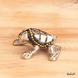 مجسمه هندی قورباغه