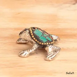 مجسمه هندی قورباغه