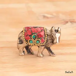 مجسمه هندی گاو