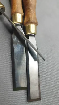 مغار تخت دسته چوبی