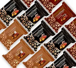 خرما با مغز بادام روکش شکلاتی شیری 1 کیلوگرم