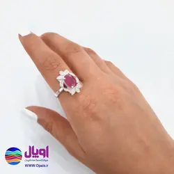 انگشتر نقره زنانه با نگین یاقوت بیضی 1.8 قیراط