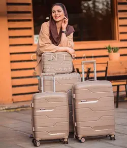 خرید چمدان آیلا اکسترا سایز بزرگ از جنس پلی کربنات نشکن - چمدانکده