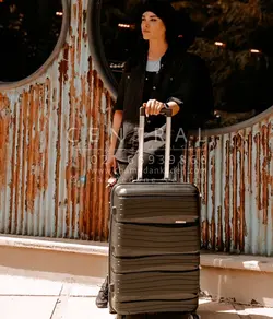 خرید چمدان پارتنر 5 تکه سایز متوسط از جنس پلی کربنات نشکن - چمدانکده