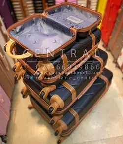 خرید چمدان کج راه سایز متوسط از جنس پلی کربنات نشکن - چمدانکده