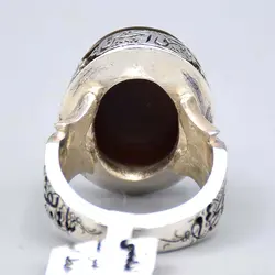 انگشتر عقیق مشکی یمنی خطی 