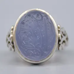 انگشتر عقیق کبود یمنی خطی 