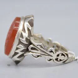 انگشتر عقیق یمنی خطی 