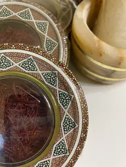 زعفران نگین درجه یک ممتاز (اصل) 2 گرمی