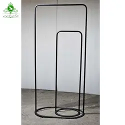 رگال لباس فلزی دو تکه ایستاده