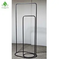 رگال لباس فلزی دو تکه ایستاده