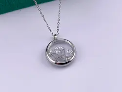 گردنبند طرح پروانه نقره ای • گالری بدلیجات ترنج