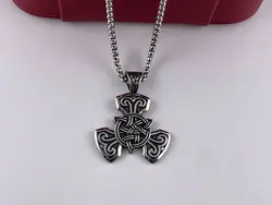 خرید گردنبند گنگ با پلاک سیاه قلم &bull; گالری بدلیجات ترنج