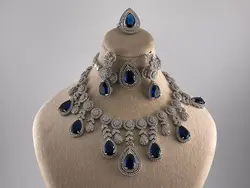 ست زنانه مجلسی طرح گل با نگین های اشکی &bull; گالری بدلیجات ترنج