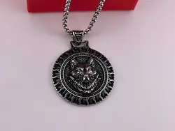 گردنبند سیاه قلم طرح گنگ گرگ • گالری بدلیجات ترنج