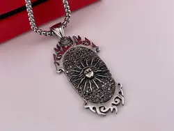 گردنبند مردانه شیک طرح خورشید &bull; گالری بدلیجات ترنج