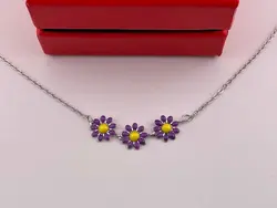 پابند شیک نقره ای آویز گل بابونه بنفش • گالری بدلیجات ترنج