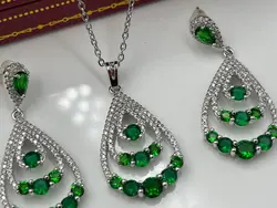 نیم ست گوشواره و گردنبند مجلسی با نگین سبز &bull; گالری بدلیجات ترنج