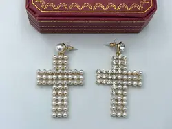 گوشواره صلیب مرواریدی &bull; گالری بدلیجات ترنج