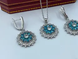 نیم ست مجلسی با نگین سفید و آبی &bull; گالری بدلیجات ترنج