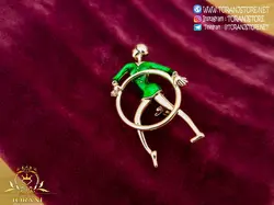 خرید سنجاق سینه خاص دختر رقصنده رز گلد و سبز • گالری بدلیجات ترنج