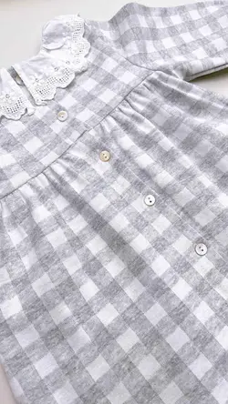 سارفن چهارخانه با نوار زرد در سینه - لباس بچه گانه شکرلر