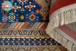 فرش ماشینی رادین طرح گبه بختیاری رنگ زمینه لاکی
