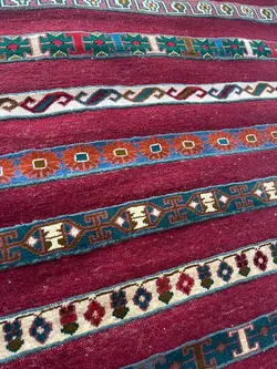 گلیم فرش دستبافت 1.5 متری جرگلانی خراسان شمالی رنگ قرمز