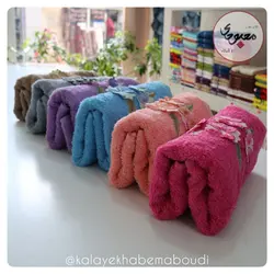 حوله دستی گلدوزی شده ماندگار