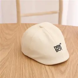 کلاه بچگانه طرح داک بیل