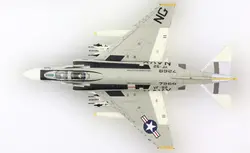 ماکت جنگنده اف ۴ فانتوم امریکا Hobby Master 1:72 F-4J US Navy Silver Kings