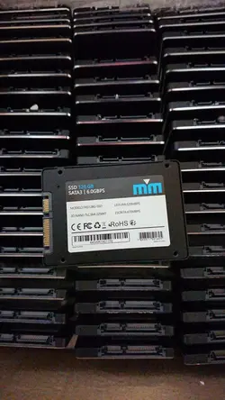 hard 128 GB SSD