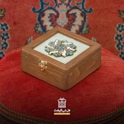 جعبه فرش طرح گل شش پر کد 10
