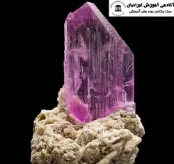 دوره آشنایی با سنگ های قیمتی