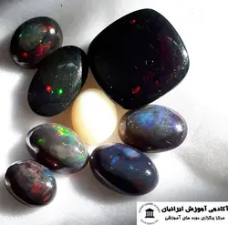 دوره آشنایی با سنگ های قیمتی