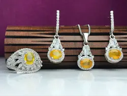 نیم ست زیبای یاقوت زرد اصل