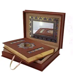 قرآن نفیس معطر با جعبه آینه دار کد 110125