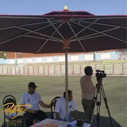 چتر پایه وسط مدل مدیترانه استیل و چوبی